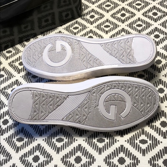 🆕 G by Guess Slip on Sneakers - 7.5 & 8 - NIB - Picture 4 of 5